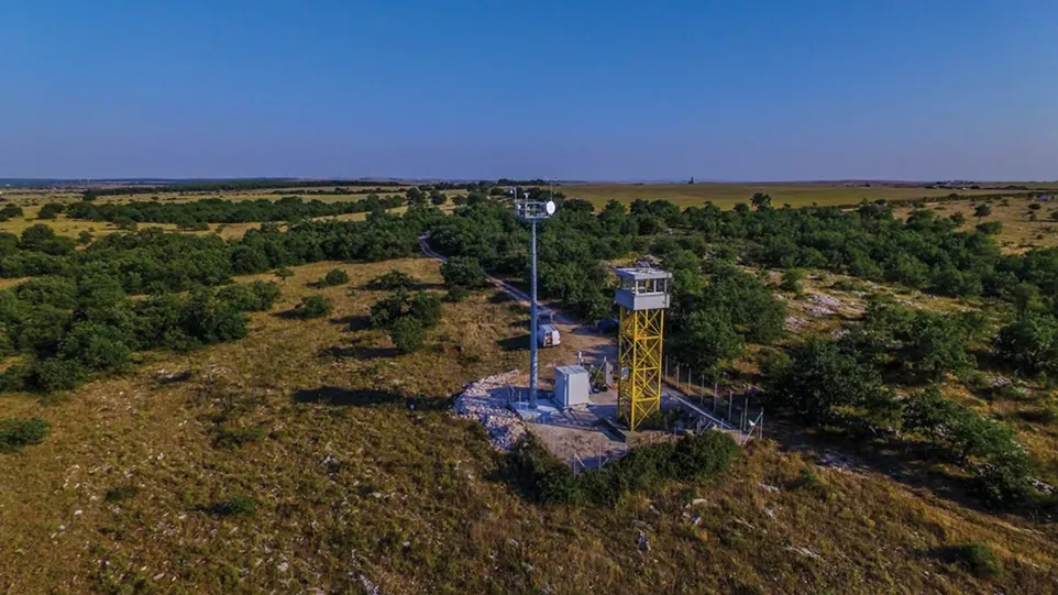 a wide view of a watch tower with flir thermal cameras