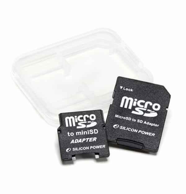 Memory card micro-SD with adapters (T910737)